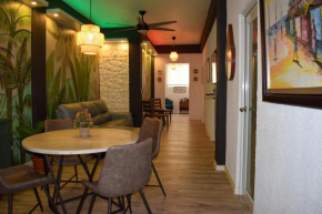 VSS Tropical Oasis in Arecibo - Modern Comfort & Island Vibes